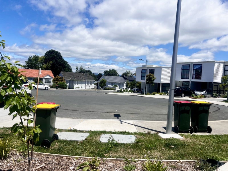 36 Dunkirk Terrace, Mount Albert, Auckland - Carousel 15