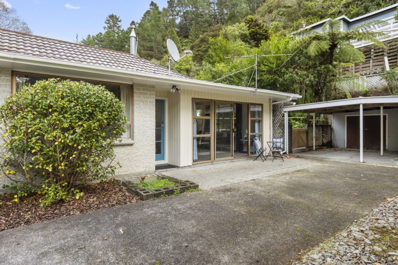 2/110 Pinehaven Road, Pinehaven, Upper Hutt - Carousel 2