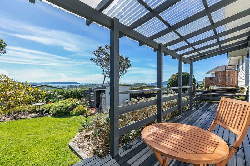 13 Limerick Grove, Ascot Park, Porirua - Carousel 1