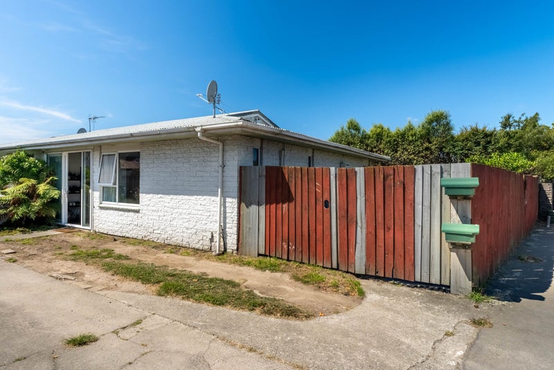 1/109 Brougham Street, Addington, Christchurch - Carousel 1