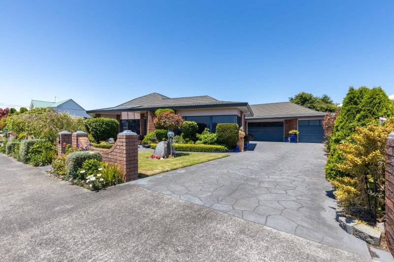 81 Wallace Place, Westown, New Plymouth - Carousel 1
