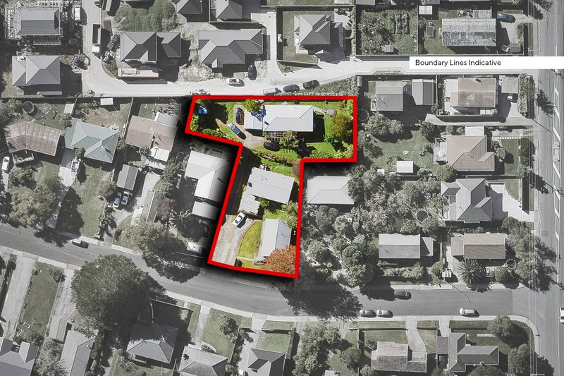 5 Paragon Avenue, Beach Haven, Auckland - Carousel 1