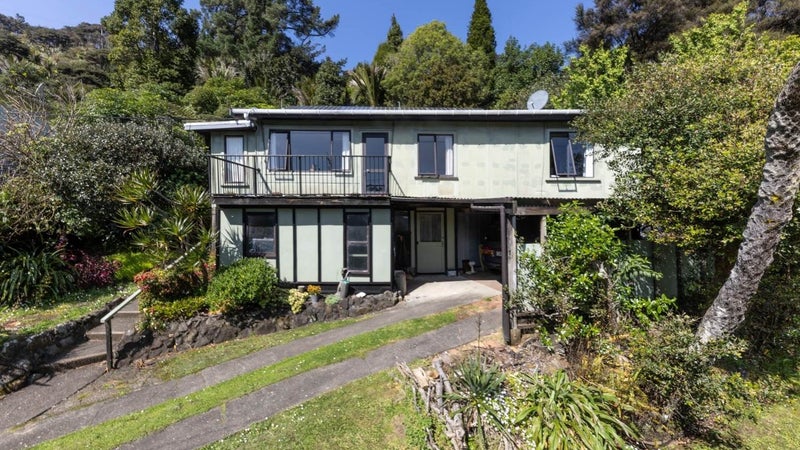 1093 Huia Road, Huia, Auckland - Carousel 1