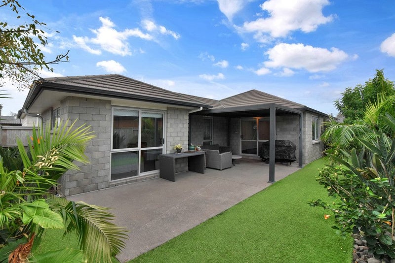 5 Boyle Mews, Papamoa Beach, Papamoa - Carousel 1