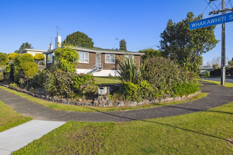 2 Whakawhiti Street, Marfell, New Plymouth - Carousel 1