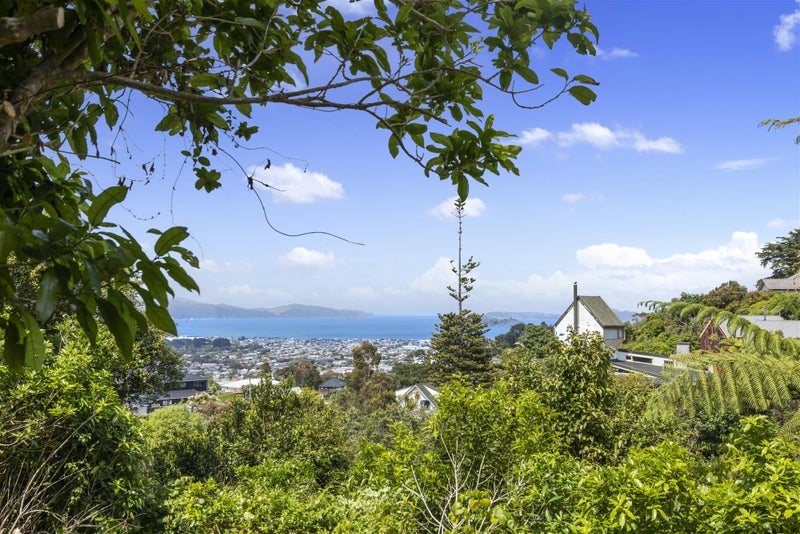 6B Christina Grove, Normandale, Lower Hutt - Carousel 2