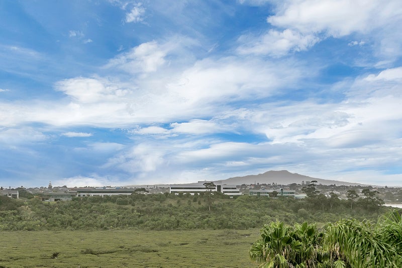 3/0 Exmouth Road, Northcote, Auckland - Carousel 2