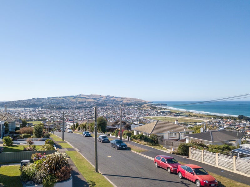 156 Easther Crescent, Kew, Dunedin - Carousel 2