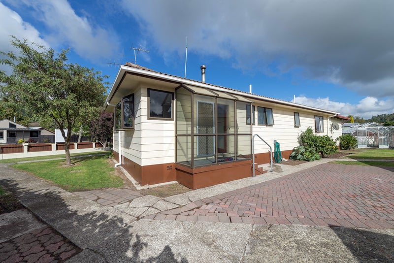 10 Streamdale Place, Ngongotaha, Rotorua - Carousel 2
