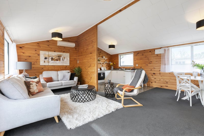 2/44 Hayman Place, Beach Haven, Auckland - Carousel 2