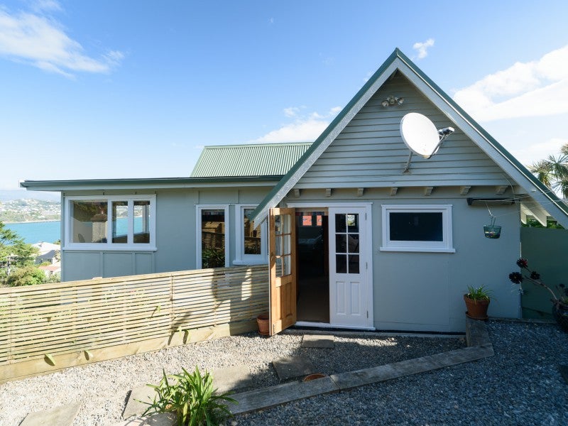 7 Kainui Road, Hataitai, Wellington - Carousel 13