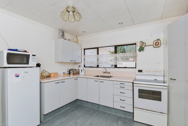 140 Pages Road, Wainoni, Christchurch - Carousel 12