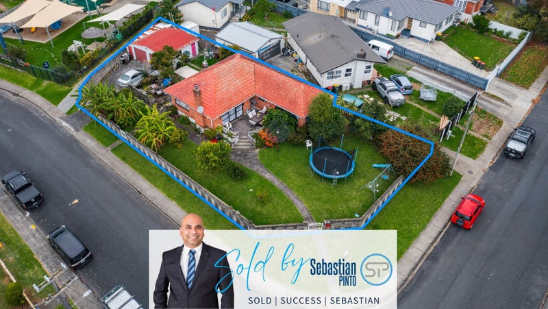 64 Wedgwood Avenue, Mangere East, Auckland - Carousel 1