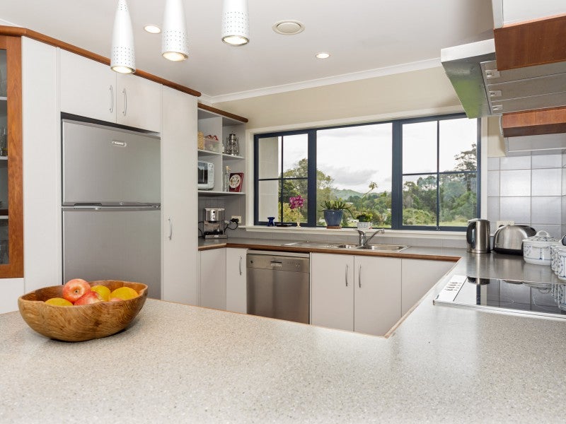 52 Hillview Terrace, Mangapapa, Gisborne - Carousel 2