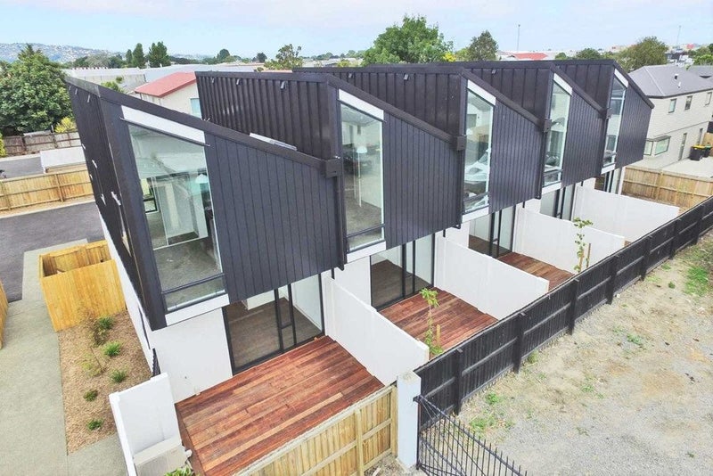 3/61 Osborne Street, Waltham, Christchurch - Carousel 2