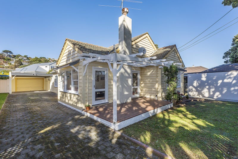 46 Para Street, Miramar, Wellington - Carousel 1