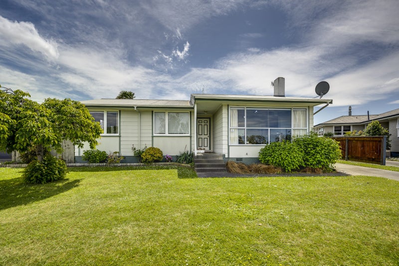 32 Skerrett Crescent, Tamatea, Napier - Carousel 2