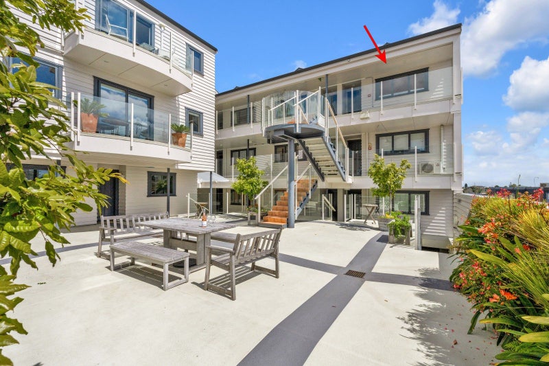 19/5 Cook Street, Howick, Auckland - Carousel 1