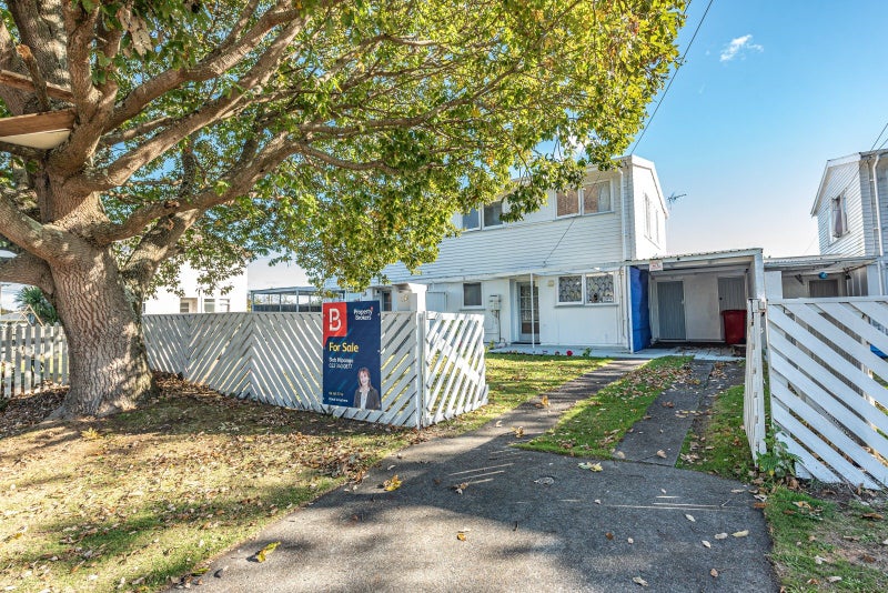 95 Talbot Street, Whanganui East, Whanganui - Carousel 1
