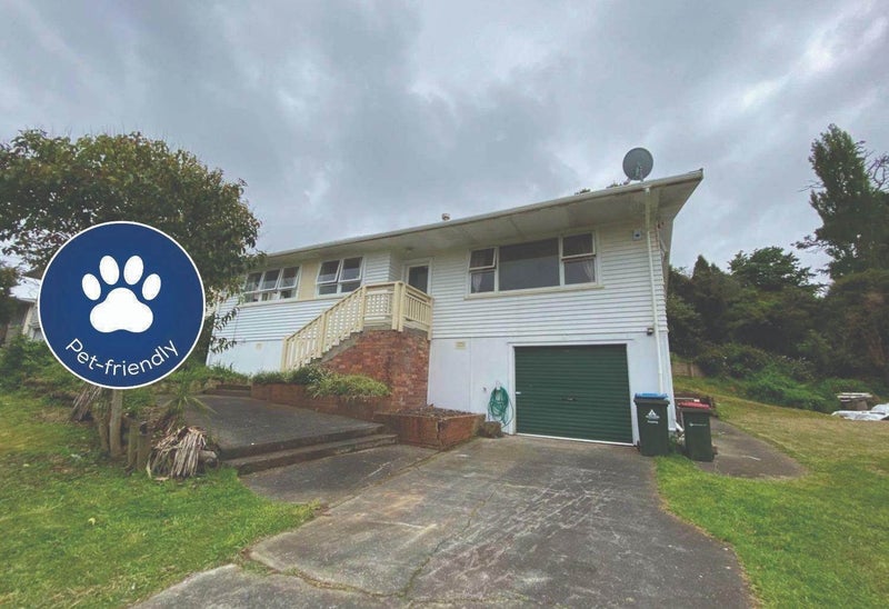 47A Mary Dreaver Street, New Windsor, Auckland - Carousel 1