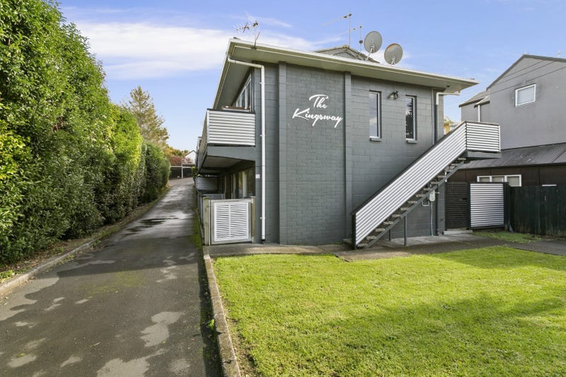2/11 Kingsway Avenue, Sandringham, Auckland - Carousel 1