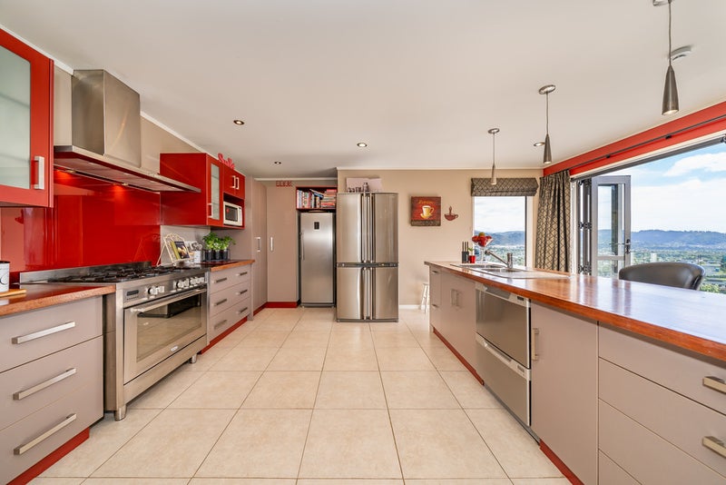 19 Swain Grove, Riverstone Terraces, Upper Hutt - Carousel 2