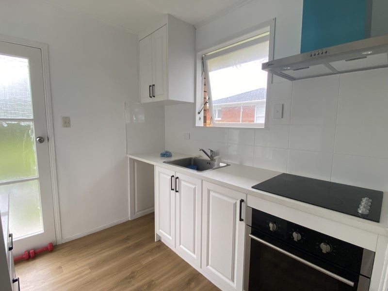 1/56 Gardner Avenue, New Lynn, Auckland - Carousel 2
