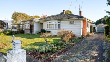 3 Claude Street, Fairfield, Hamilton - Carousel 1