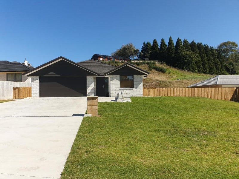 93 Karamea Street, Whalers Gate, New Plymouth - Carousel 1