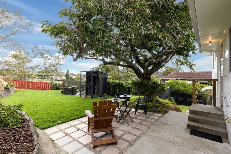 22 Amanda Avenue, Dinsdale, Hamilton - Carousel 2