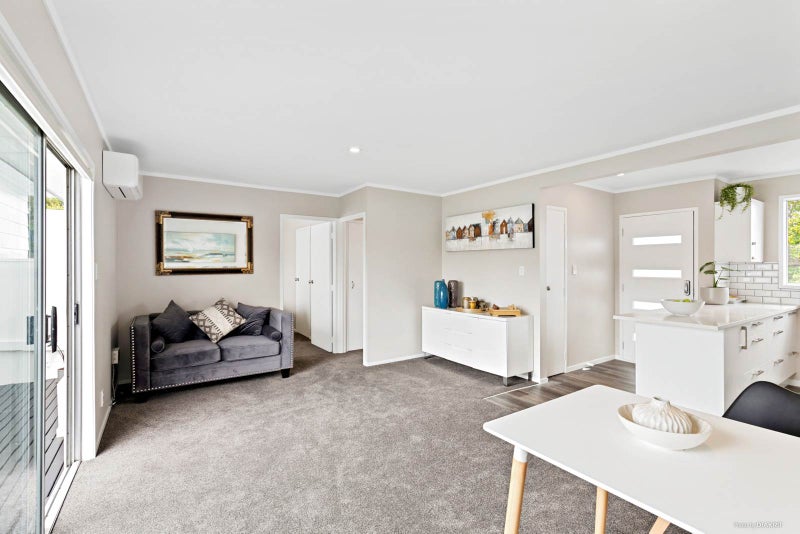 2/34 Sunnynook Road, Sunnynook, Auckland - Carousel 2