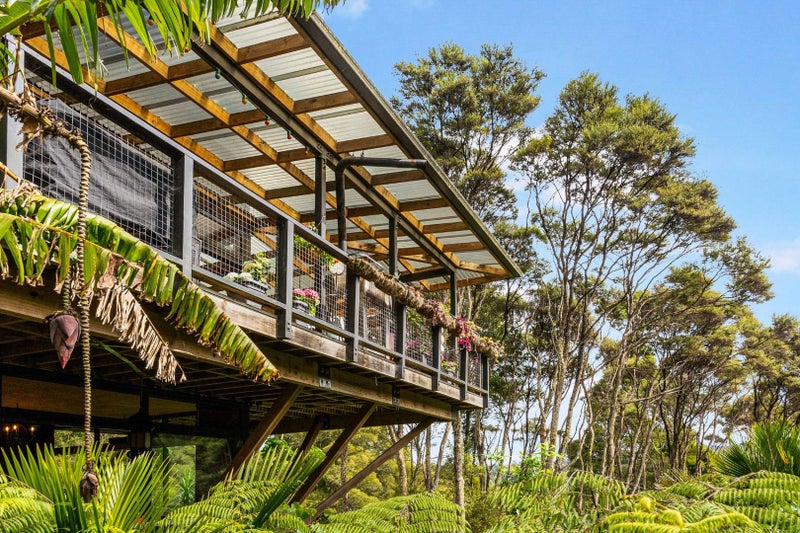 77 Huia Road, Titirangi, Auckland - Carousel 2