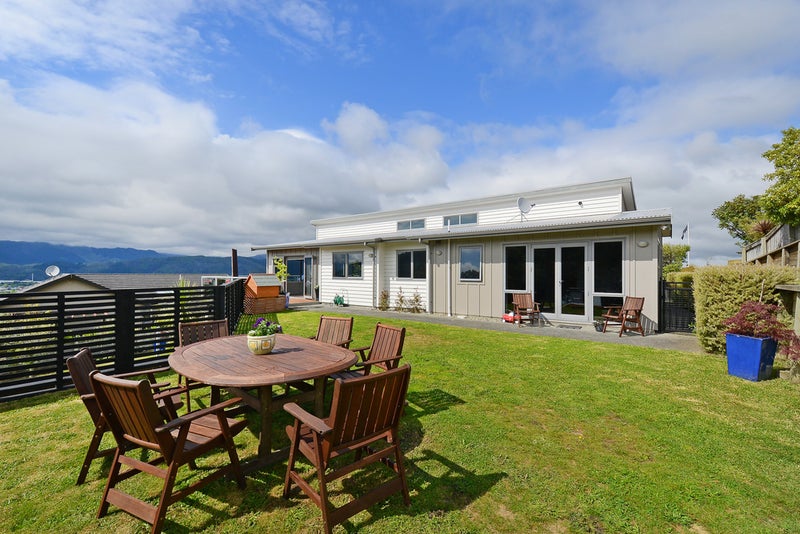 4 Swain Grove, Riverstone Terraces, Upper Hutt - Carousel 2