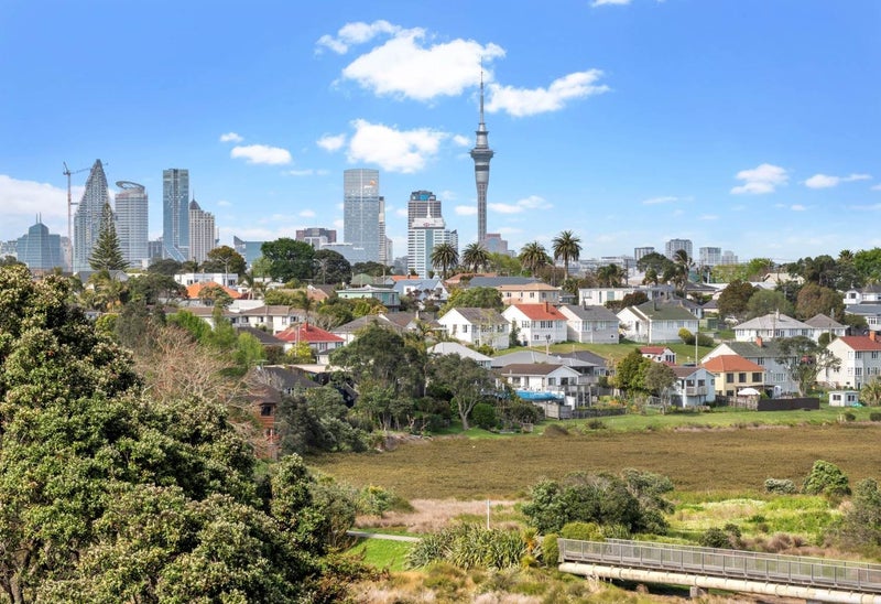 112B Eversleigh Road, Belmont, Auckland - Carousel 22