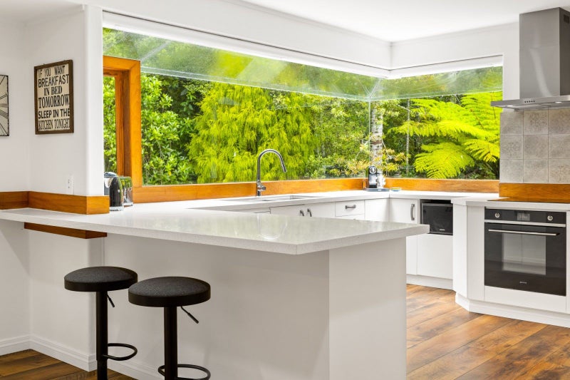 11C LONGFELLOW PDE, Titirangi, Auckland - Carousel 2