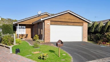 13 The Grove, Red Beach, Whangaparāoa - Carousel 1