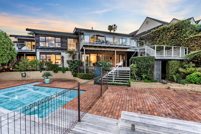 24 Vista Crescent, Glendowie, Auckland - Carousel 1