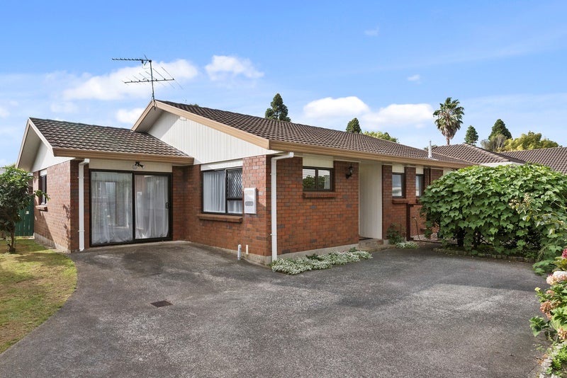 2/5 Edmund Hillary Avenue, Papakura, Papakura - Carousel 1