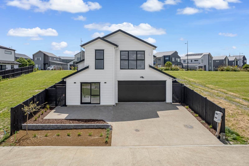 40 Parkmore Drive, Rosehill, Papakura - Carousel 1