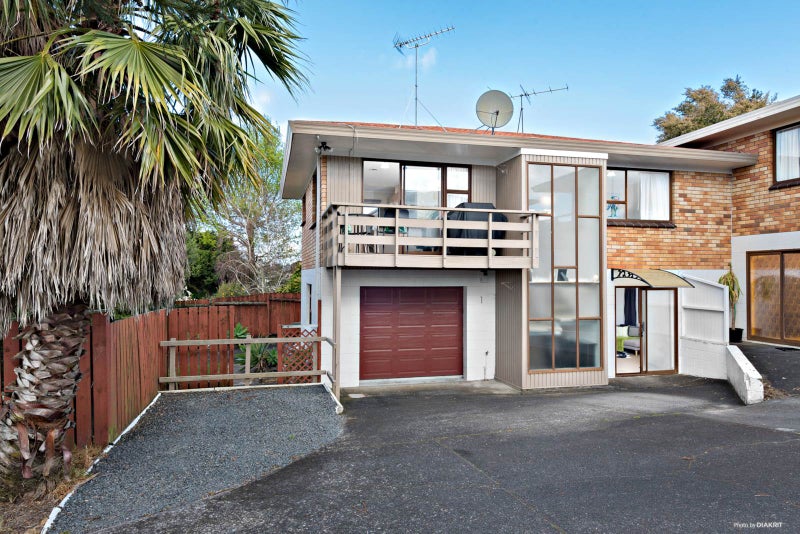 1/27 Butterworth Drive, Glendene, Auckland - Carousel 1