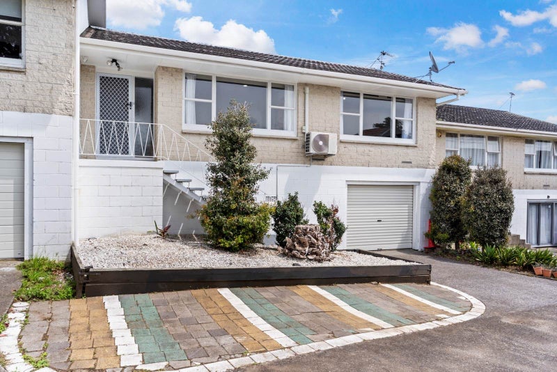 2/50 Pilkington Road, Mount Wellington, Auckland - Carousel 1