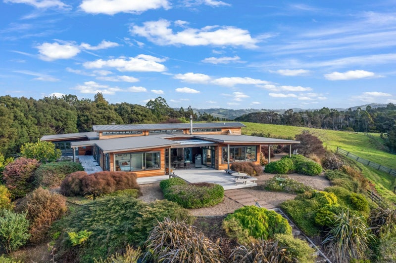 641 Pukapuka Road, Pohuehue, Warkworth - Carousel 1
