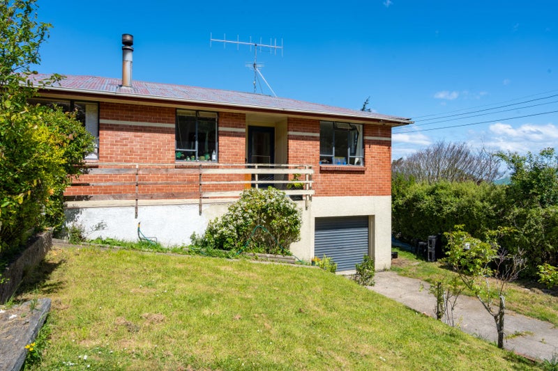 46 Ellesmere Street, Ravensbourne, Dunedin - Carousel 2