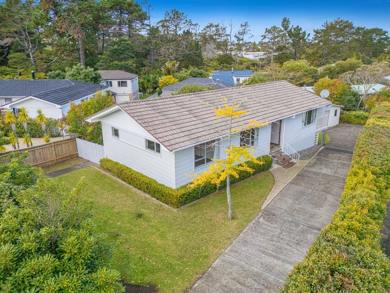 18 Regency Place, Sunnynook, Auckland - Carousel 2