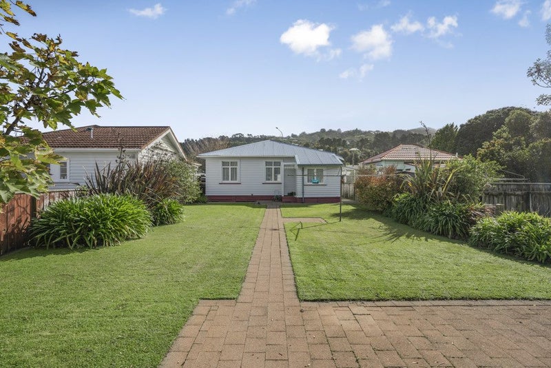 18 Connolly Street, Boulcott, Lower Hutt - Carousel 17