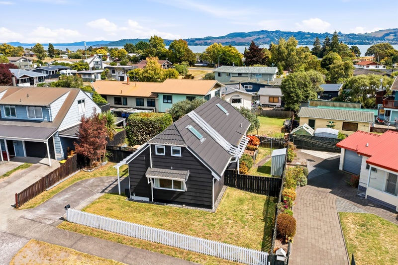 2/27 Tobin Place, Richmond Heights, Taupō - Carousel 28