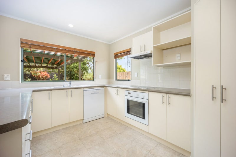 32 Motutapu Avenue, Manly, Whangaparaoa - Carousel 2