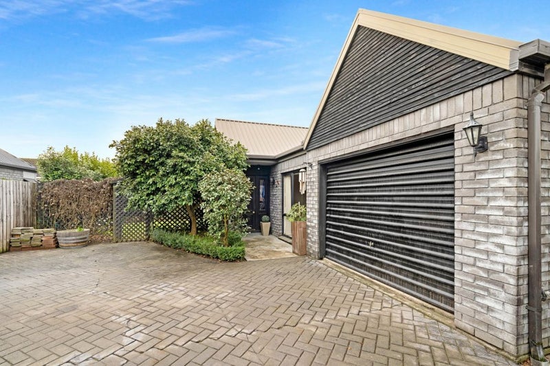 1/9 Colchester Place, Templeton, Christchurch - Carousel 17
