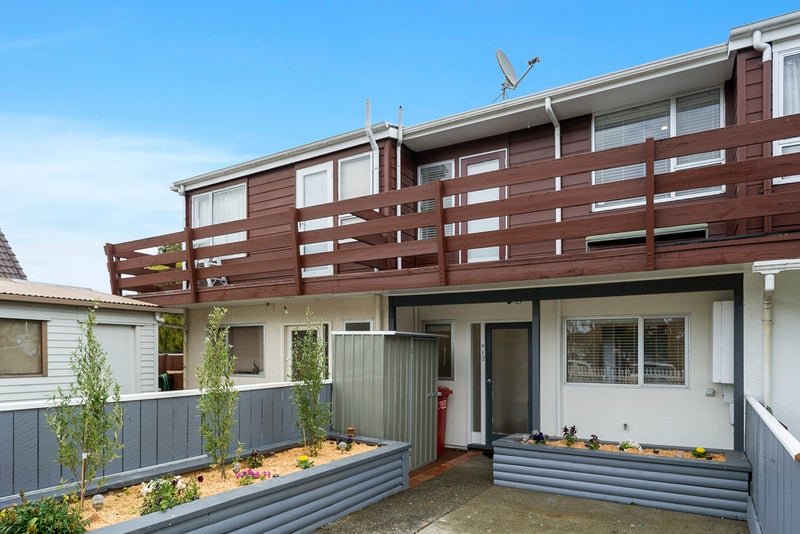 8/8 Tawai Street, Trentham, Upper Hutt - Carousel 12