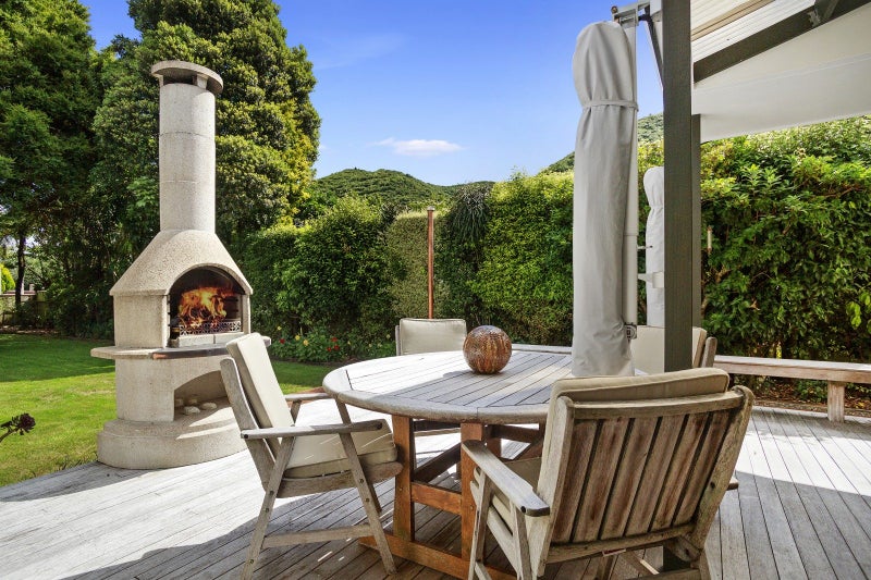 11 Pokaka Street, Birchville, Upper Hutt - Carousel 2